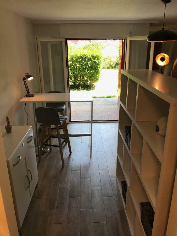 Large Studio Near Epfl And Lausanne City Center Ecublens  Eksteriør billede